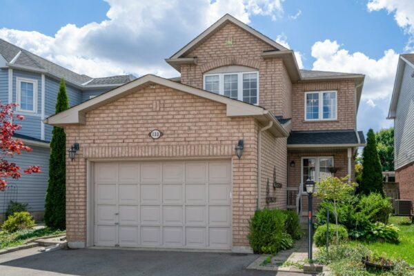 004-133 Langlaw Dr Cambridge-14_m