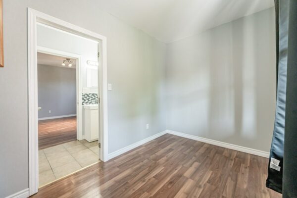 024-177 Weber Street East, Kitchener, ON-34_m