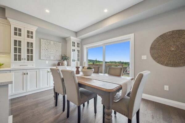 16-Snyder Ave N 016