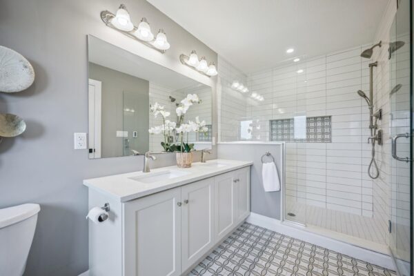 21-Snyder Ave N 021