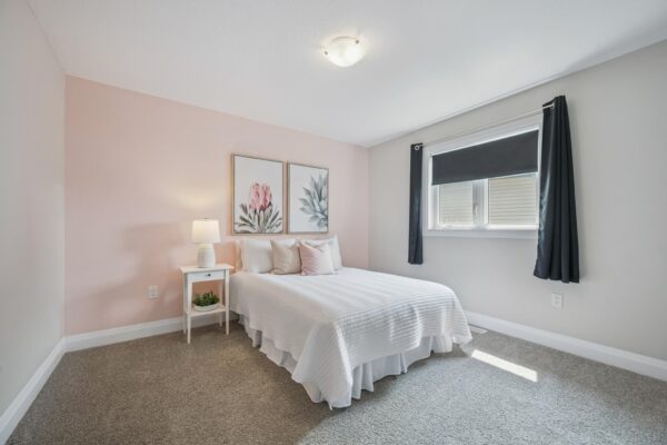 23-Snyder Ave N 023