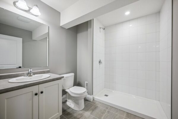 34-Snyder Ave N 034